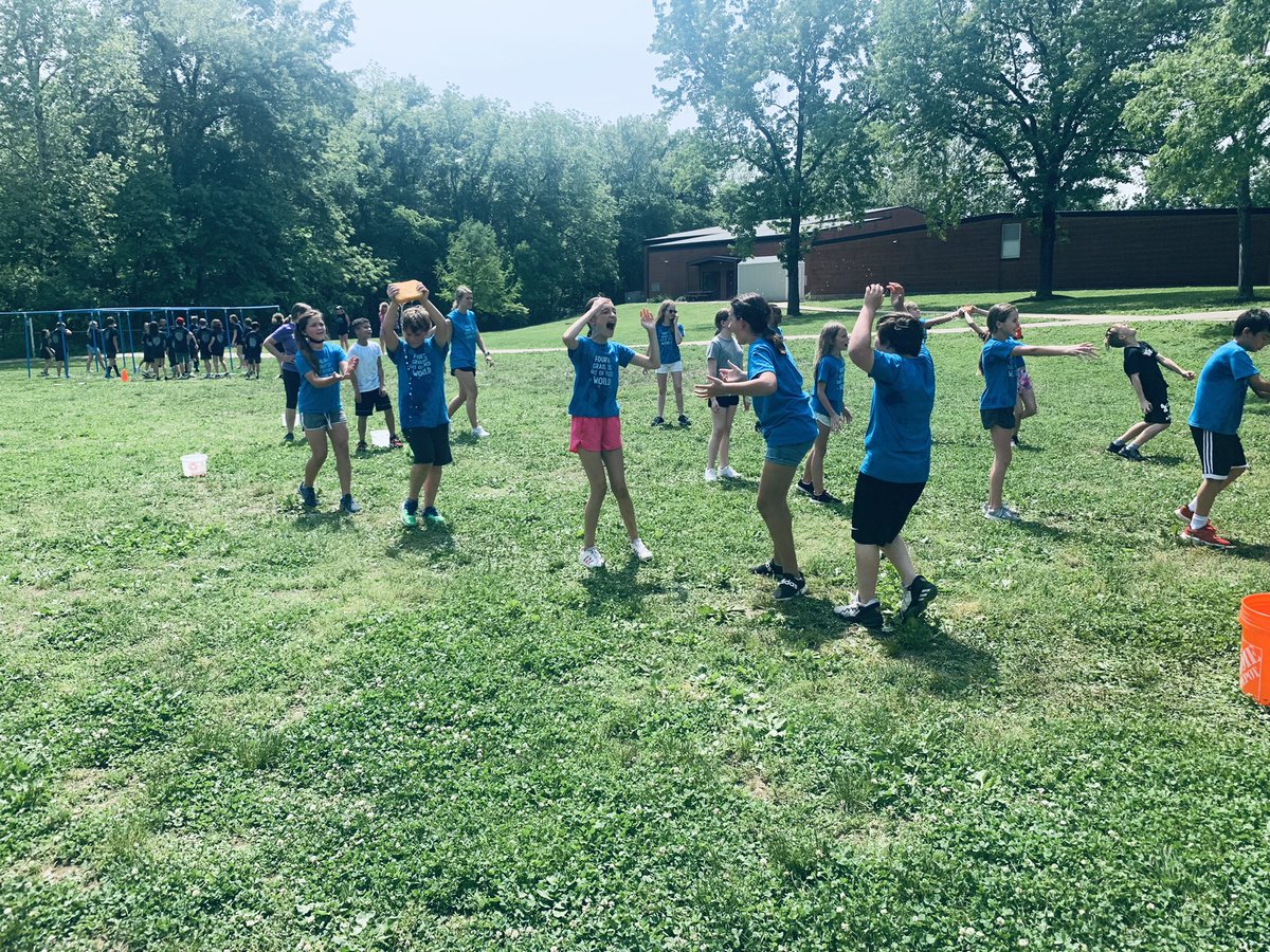 So much fun at field day!!! ❤️🖤❤️🖤 <a href="/BowlesPrincipal/">Danielle Vogelsang</a> <a href="/BowlesElemAP/">Nicole Noss</a> <a href="/bowles_pe/">Bowles PE</a>