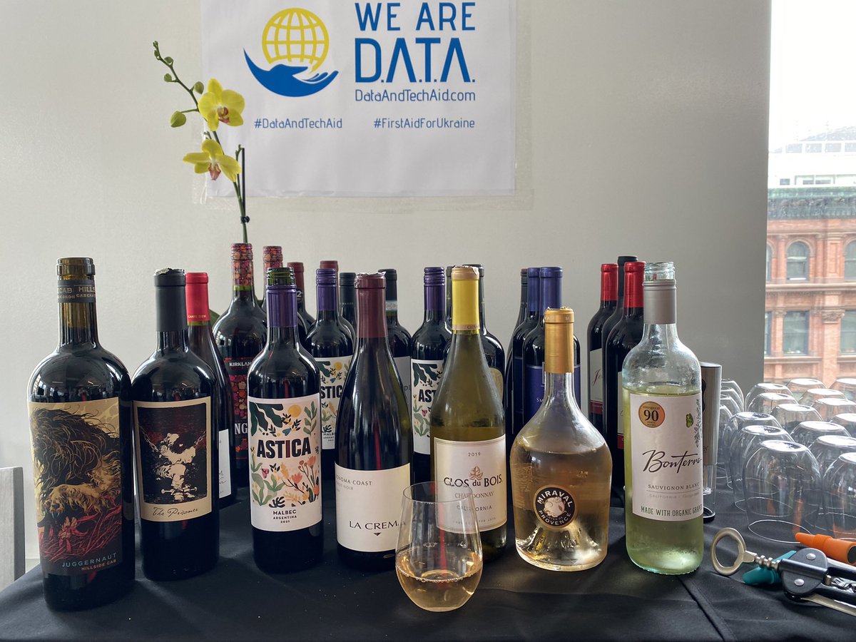 peggy_tsai's tweet image. Fun gathering tonight in the #BigID NY office with local data community to support @DATA_Aid_ - thanks to @allenlucy @robhowes @jmarchese @stdatawhisperer @SHuber_77 @edmcouncil and others for showing up for support! #DataandAidTech