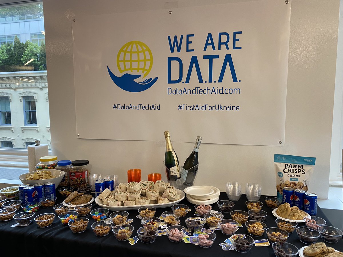 peggy_tsai's tweet image. Fun gathering tonight in the #BigID NY office with local data community to support @DATA_Aid_ - thanks to @allenlucy @robhowes @jmarchese @stdatawhisperer @SHuber_77 @edmcouncil and others for showing up for support! #DataandAidTech