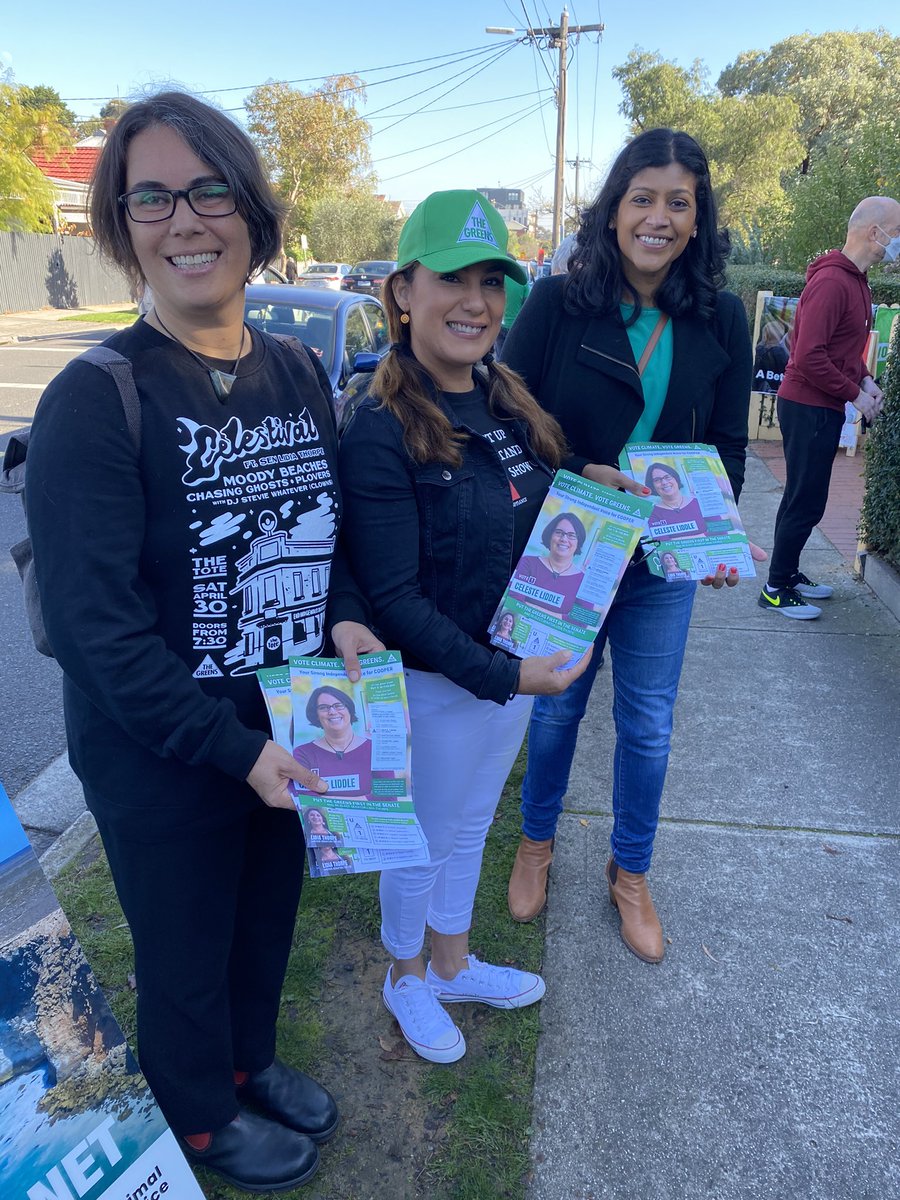 SenatorThorpe's tweet photo. It’s a great day to vote Green 💚🖤 https://t.co/T0FY3LQNMc