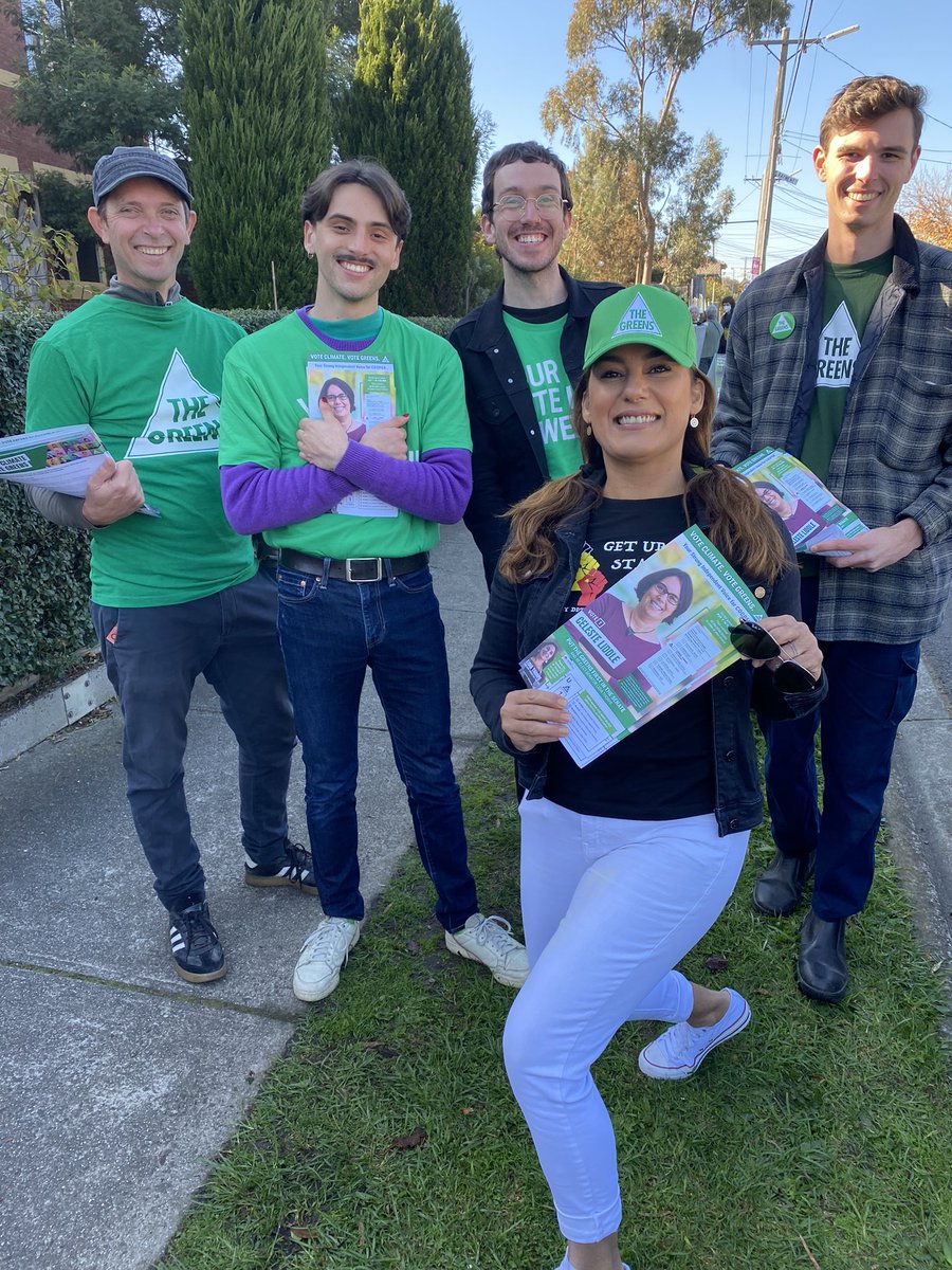 SenatorThorpe's tweet photo. It’s a great day to vote Green 💚🖤 https://t.co/T0FY3LQNMc