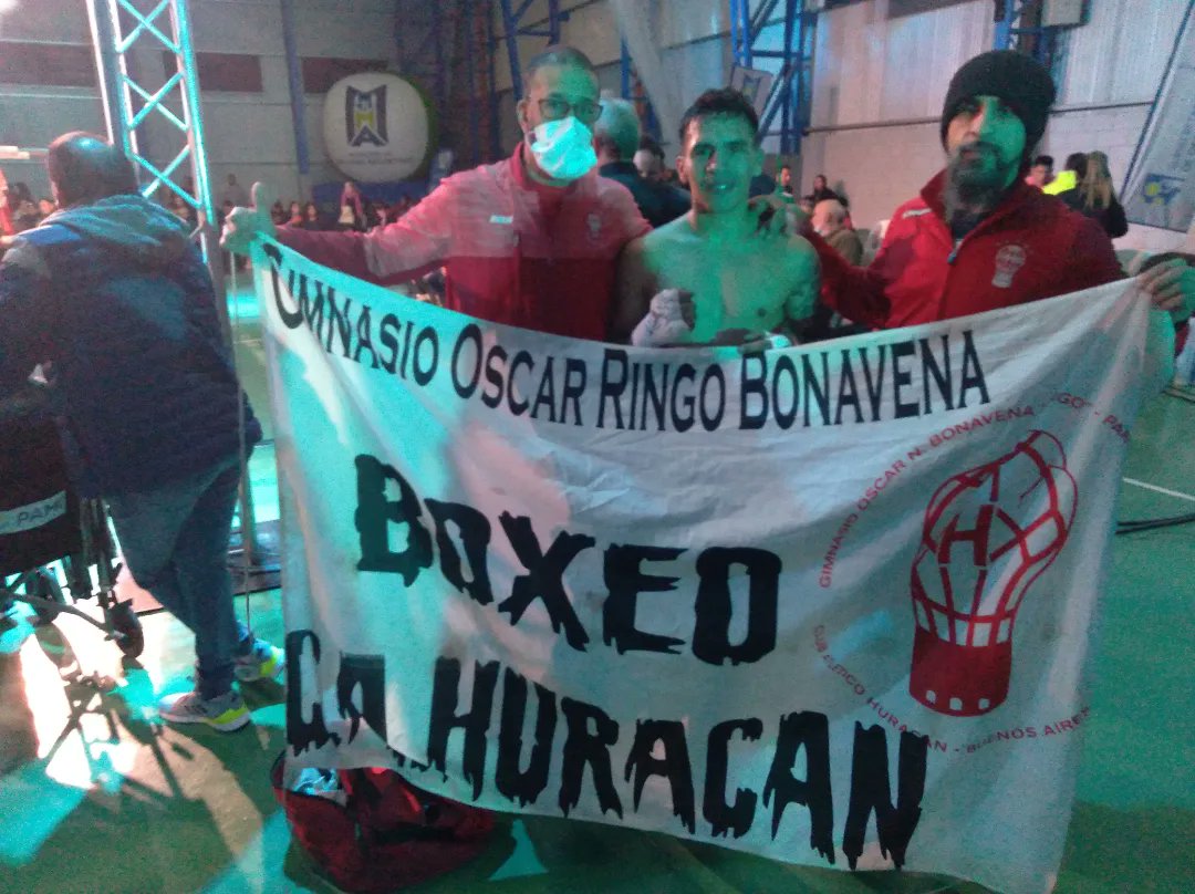 quemerodelsurok's tweet photo. 🥊 #Boxeo #Huracán 
📍Poli Diego A Maradona (Pablo Nogues) 
🎊VICTORIA DE ELIAS
😎 Triunfo de Elias Paredes (7(3KO)-2 @BoxeoHuracan por KOT2 ante Fernando Torres .
⚖ ligero
😎 #VamosElias🎈 https://t.co/OPhXd3Pt9P