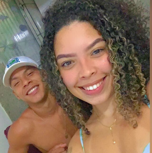 DiabaD2000's tweet photo. POR QUE? tô tentando entender os propósitos de Deus mas tá difícil demaisssss, logo você? Sua voz NÃO sai da minha cabeça, suas palhaçadas, gargalhadas. Por que vc foi sem me dar adeus? Pq foi tão orgulhoso? Eu te amo tanto❤️😭😭😭😭😭 Não tô acreditandoo Meu Vidoooo pra sempre❤️ https://t.co/QczKDg1rB3