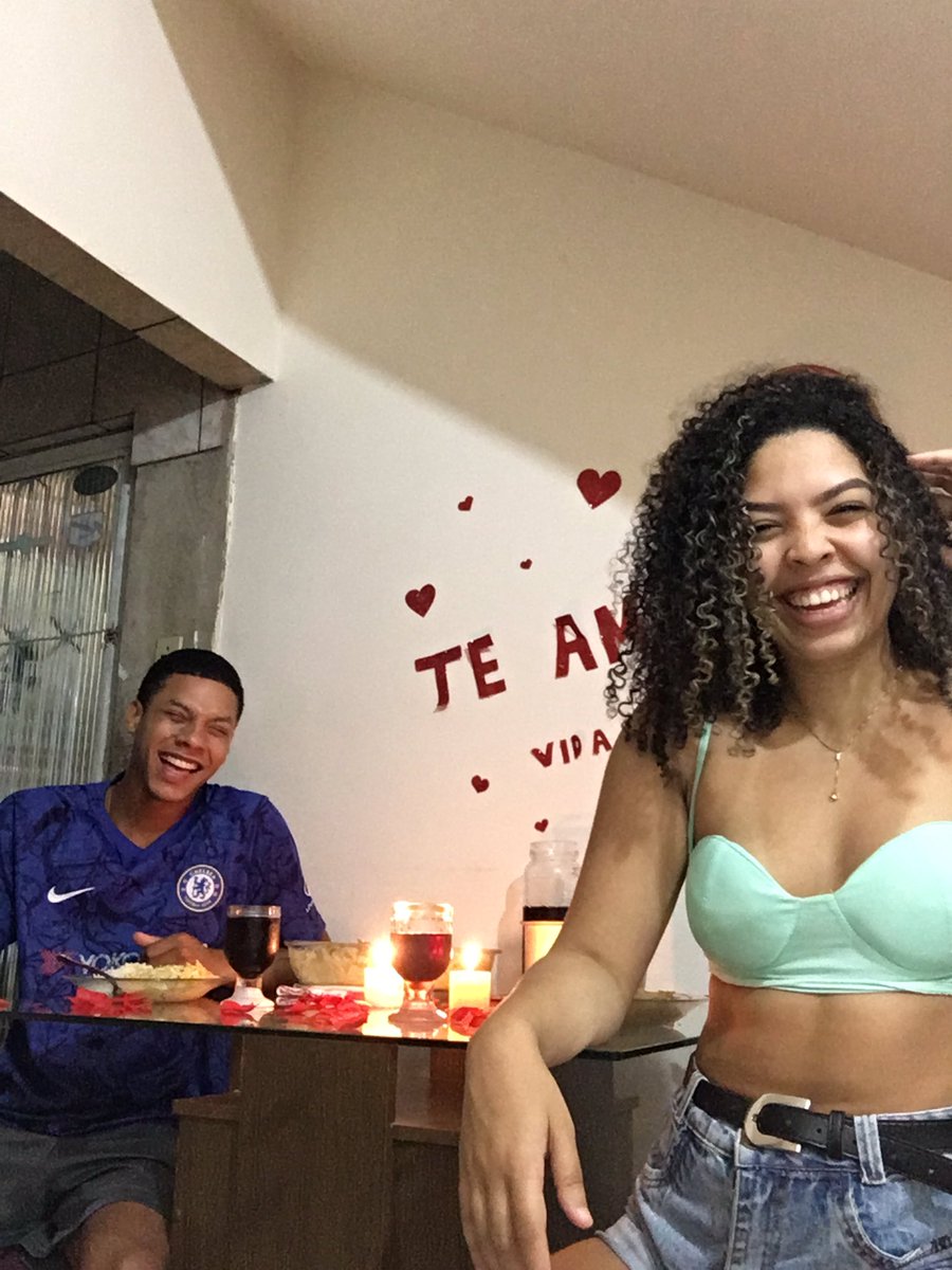 DiabaD2000's tweet photo. POR QUE? tô tentando entender os propósitos de Deus mas tá difícil demaisssss, logo você? Sua voz NÃO sai da minha cabeça, suas palhaçadas, gargalhadas. Por que vc foi sem me dar adeus? Pq foi tão orgulhoso? Eu te amo tanto❤️😭😭😭😭😭 Não tô acreditandoo Meu Vidoooo pra sempre❤️ https://t.co/QczKDg1rB3