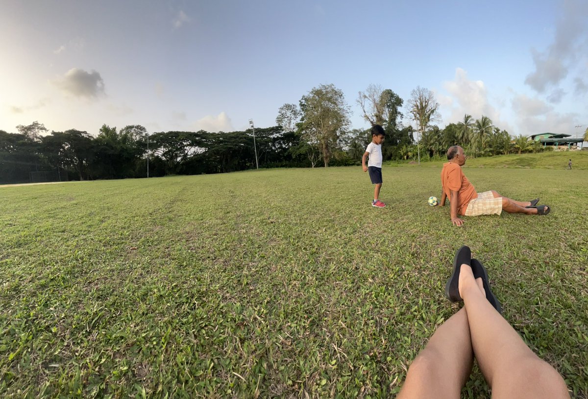 JuliaJ_R's tweet photo. An evening filled with a peace and joy #happytime #makingthemomentscount https://t.co/hpCoCEkOan
