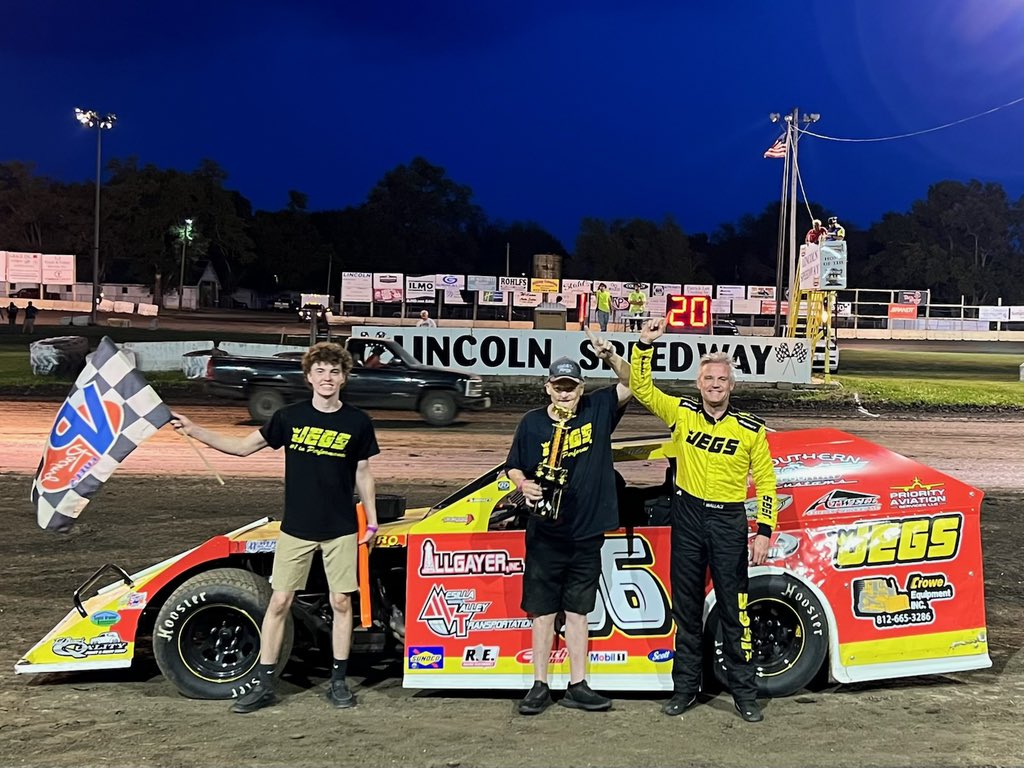 Kenny Wallace tweet media