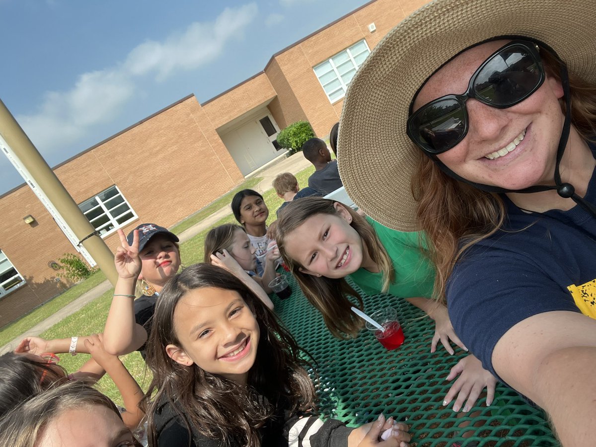 misslesku's tweet photo. “Blessed” is an understatement. My first year teaching was phenomenal! I couldn’t have asked for a better team or set of students. As much as I hope my students learned from me, I learned so much more from them.💛 I am so thankful. https://t.co/6I4o7tbqmr