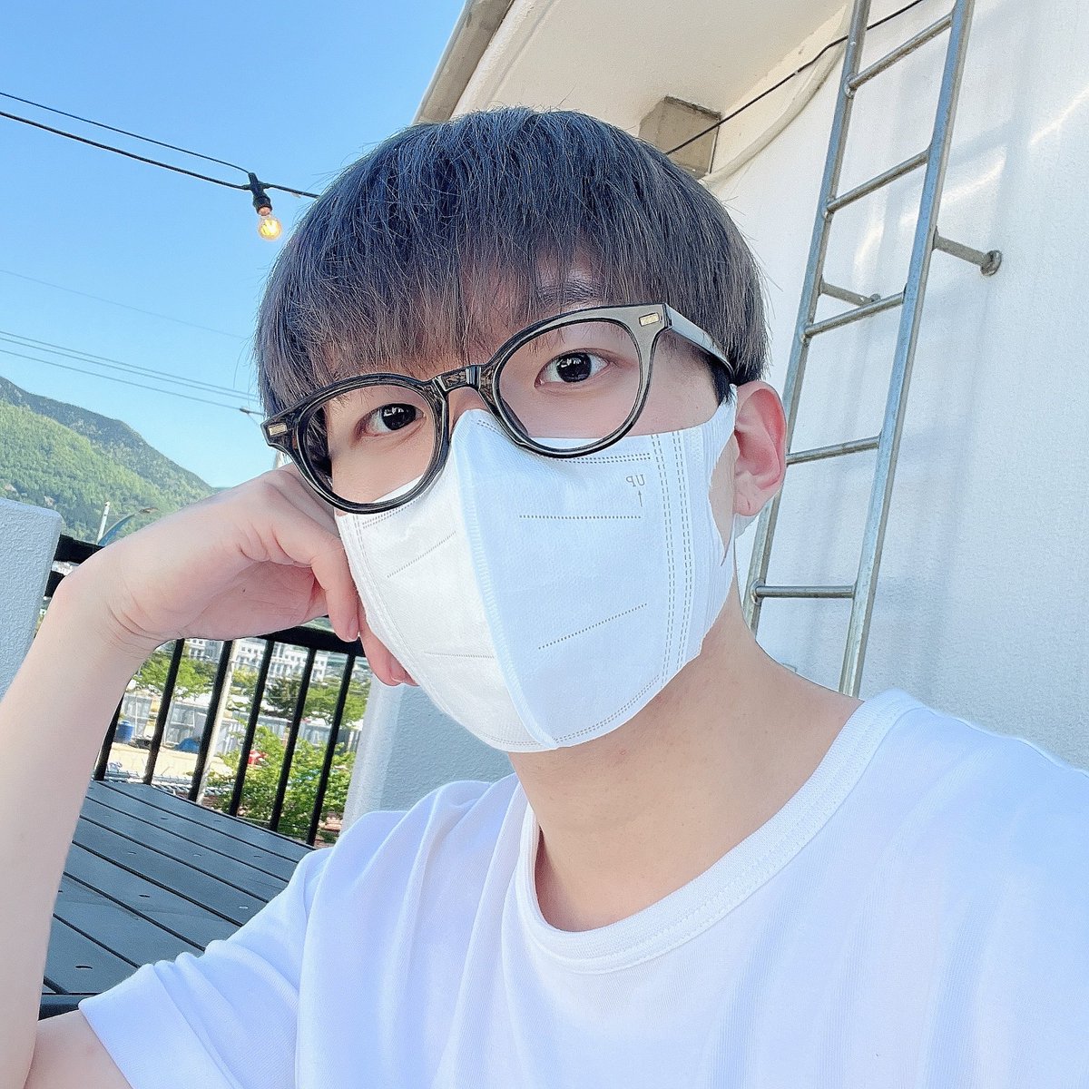 DIA_CRUNCH's tweet photo. 즐거운 주말!!~~다들 보고싶어요😂

#디크런치 #오비도비 #휴가때비하인드으 #🦖 https://t.co/exxxNmxTfo