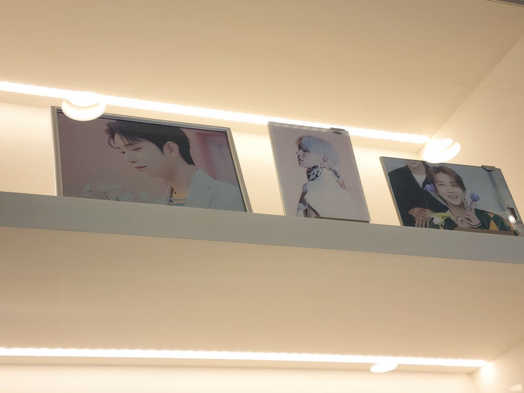 ___melting_'s tweet photo. ✦ 𝑺𝒏𝒂𝒑 𝑺𝒉𝒐𝒐𝒕 #지금_이_순간을_담아 ✦
밤비쓔와 함께 합정 카페 지오에이티 방문했어요~♡
#바이브러리 #vibrary #1st_event #SEVENTEEN  #Darling  #세븐틴_정규4집 #빛나는_7주년 https://t.co/SliQoCWsVq