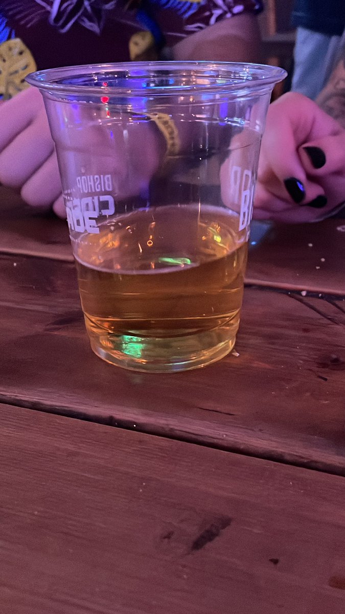 pugmane's tweet photo. #CiderFriday https://t.co/YCOQGSbXsh