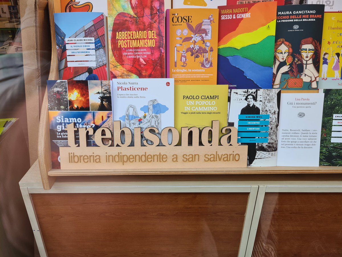 Alla libreria Trebisonda di Torino gli etruschi sono messi bene… #etruschi