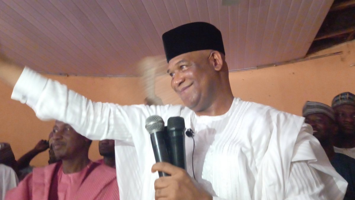 Idan Bakason shi kawai katsaya haka.. amma baka isa kace bai yi kokari ba. Distinguish Senator Malam. <a href="/BMandiya/">Senator Bello Mandiya</a> Allah yana tare dakai. Allah Ya Maimaita mana amen 🙏