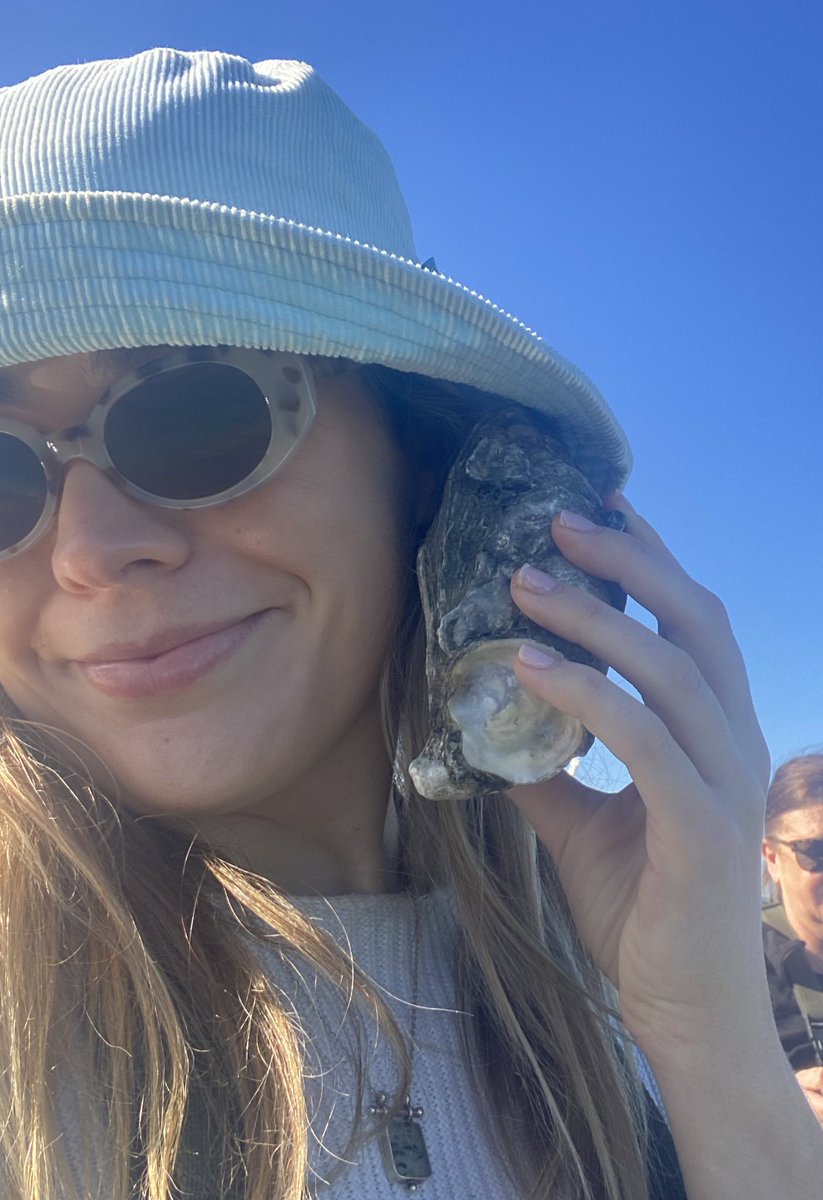 Madeleine Smith tweet media