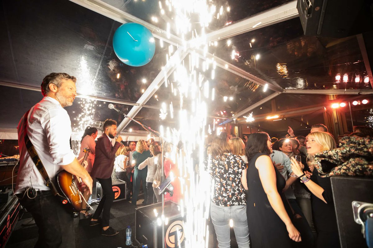 Over 1,5 week is het zover! Op 1 en 2 juni, gaan we elkaar na drie jaar eindelijk weer ontmoeten op het NVVB Congres. Heb jij je nog niet ingeschreven, doe dat dan snel, want het beloofd een spetterend congres te worden! Schrijf je hier in. buff.ly/3zVfCtv