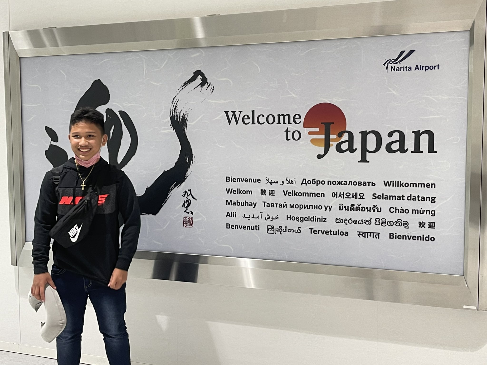 H C Channel 無事にフィリピン から成田空港に到着しました 今は検疫のpcr検査の結果待ちです Mysosを登録していたので 私達3人共 飛行機を降りて約1時間弱の時間 がかかってますが Mysosなしの方々は結構時間がかかるようです 日本帰国の際にはmysosを