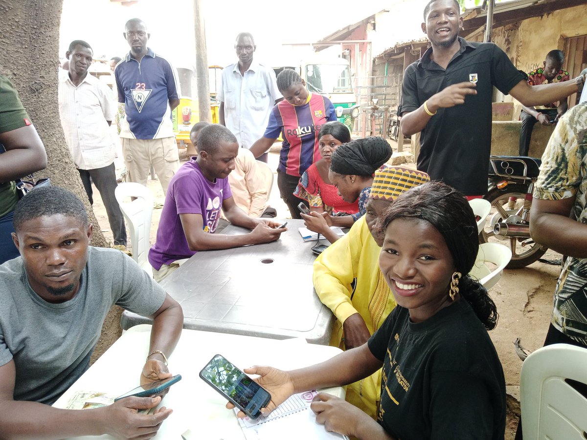 GraceGbeauty75's tweet photo. The PVC Registration event was a massive success as women and youths turn out to register their PVC
#PVCRegistration
#AccountabilityLabNigeria https://t.co/q2JAod1bYZ