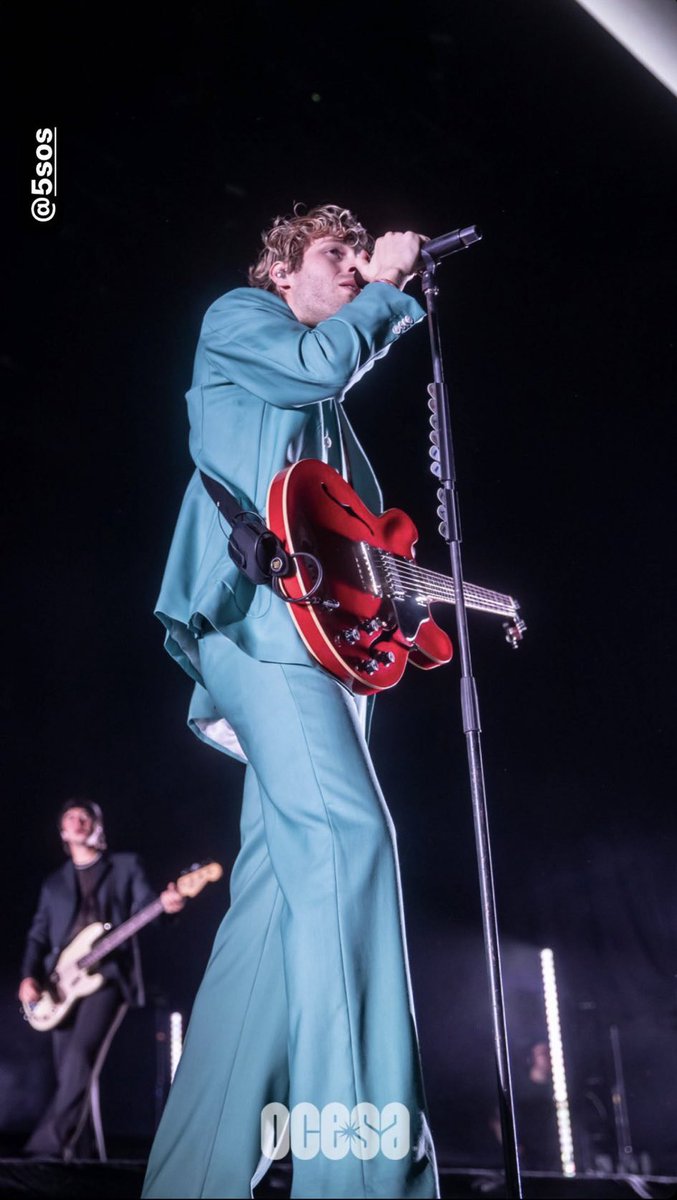 x5SOSrp's tweet photo. Mexico City was fireeeee🔥 https://t.co/jJ6B9N3l0R
