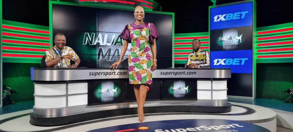 LobiStars's tweet photo. Another #SaturdayMorning. It can't be complete without our award winning show on #NPFL &amp; #NigerianFootball; #SSNaijaMade.
Catch the programme at 10:30am local time, on #SS209, then you will understand why we love @sommbonu, @ralphcgeorge, @mekus102 &amp; @ojeksaikhoje.

#WeAreLobi https://t.co/a3weN33qS3