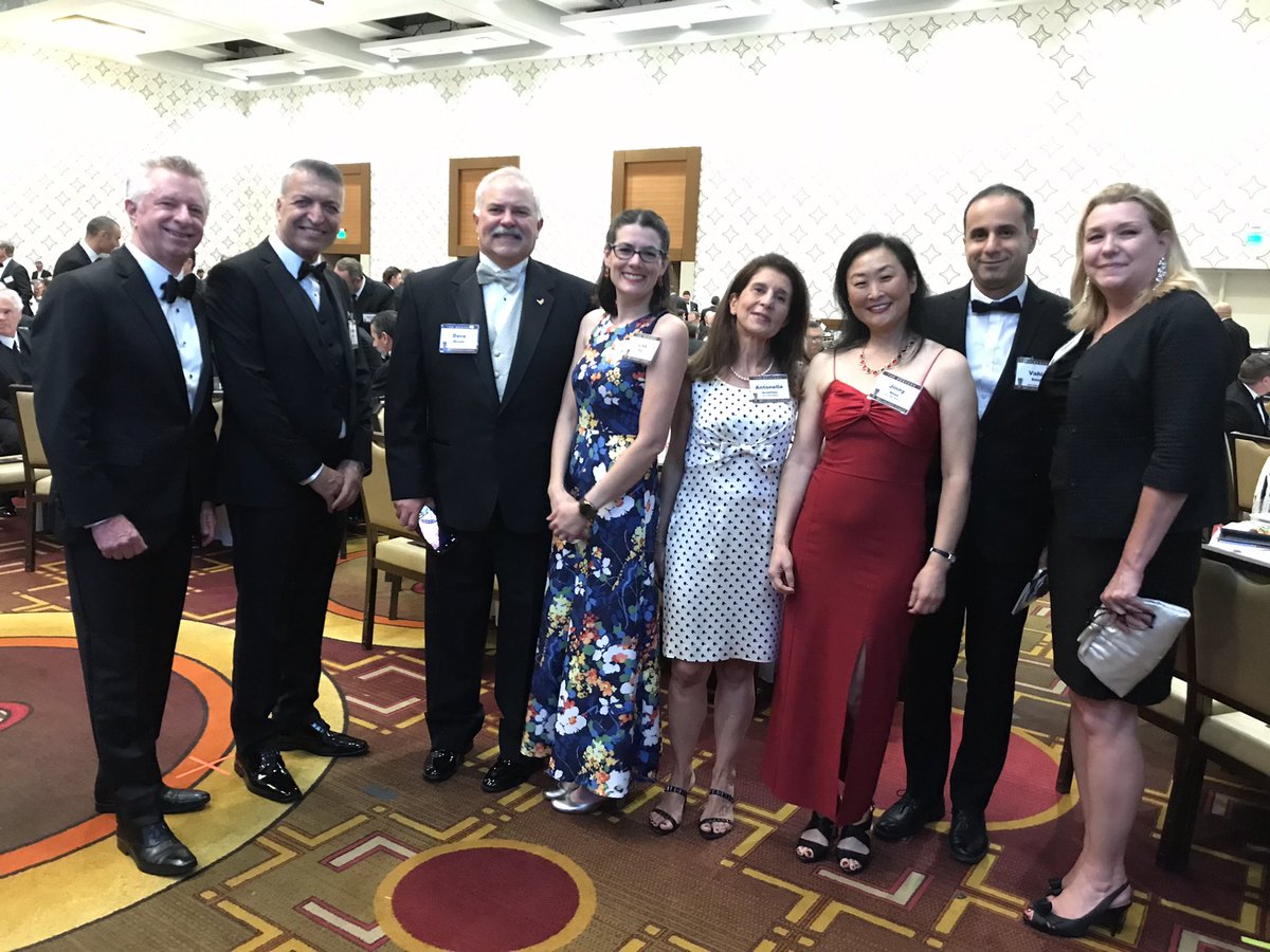 DeanRheeCSULB's tweet photo. Having too much fun with the Heavy Civil industry at the Golden Beavers Award Dinner #galadrip #CSULB #COE #CECEM https://t.co/ZXhcXwg8tN