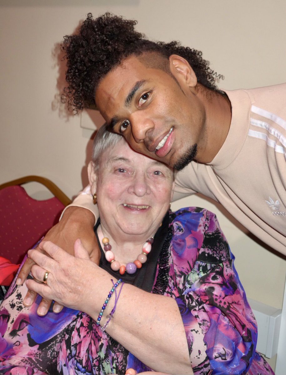 rachel weston tweet media