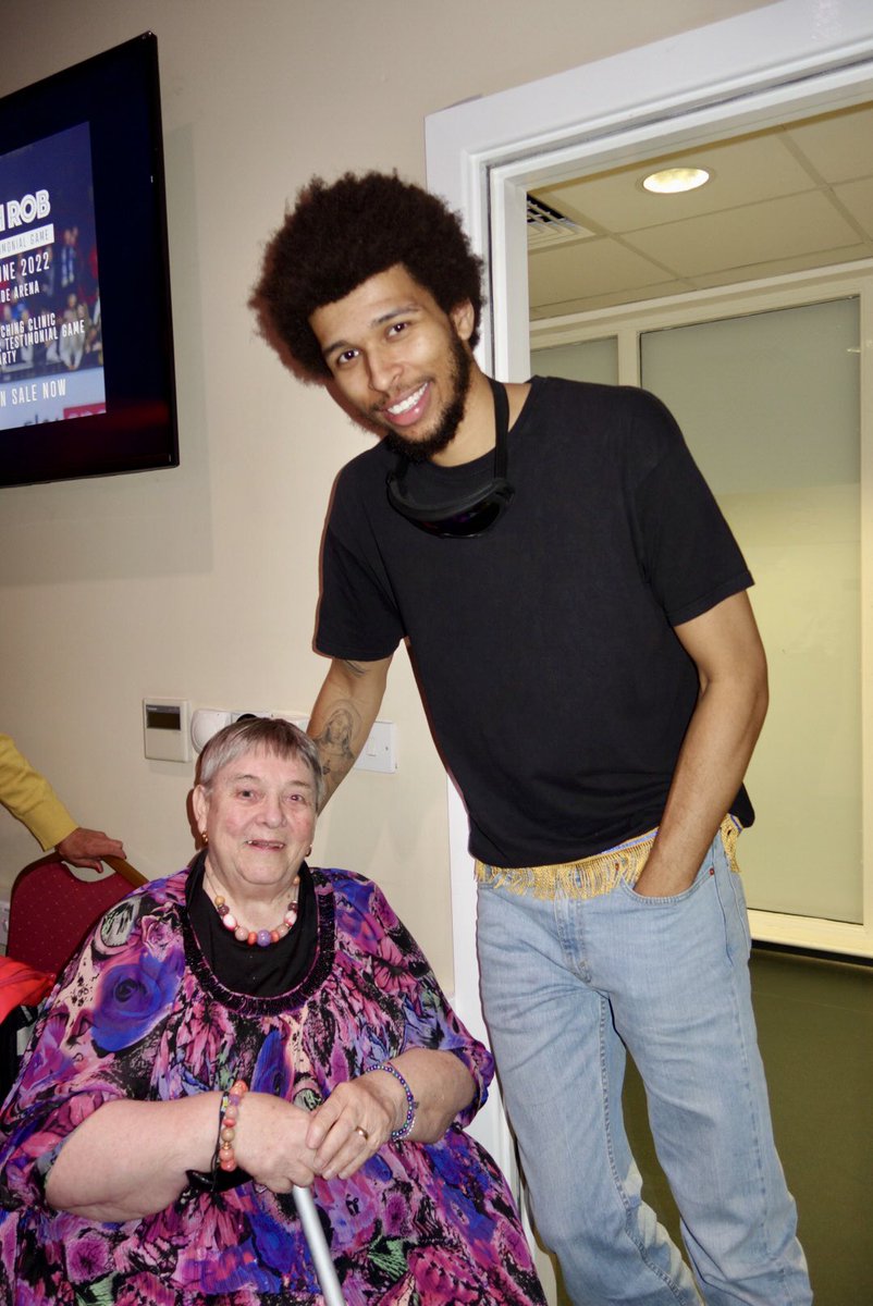 rachel weston tweet media