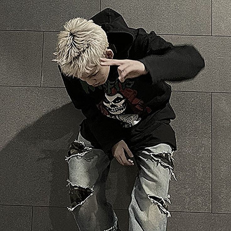 adn_ltp's tweet photo. love the vibes of this guy 👾
#TREASURE #TREASUREMAKER #CHOIHYUNSUK #최현석 https://t.co/tE321c78kn