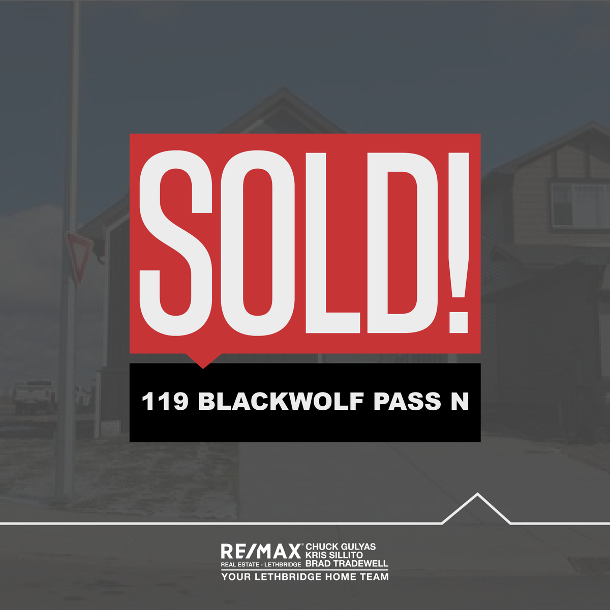 MLSLethbridge's tweet photo. OFF 👏 THE 👏 MARKET

Buying or selling? We can help! 

☎ 403-330-2700
📩 Slide into our DMs
📧 info@lethbridgehome.com 

#YQL #YourLethbridgeHomeTeam https://t.co/eRwKrdrAlR