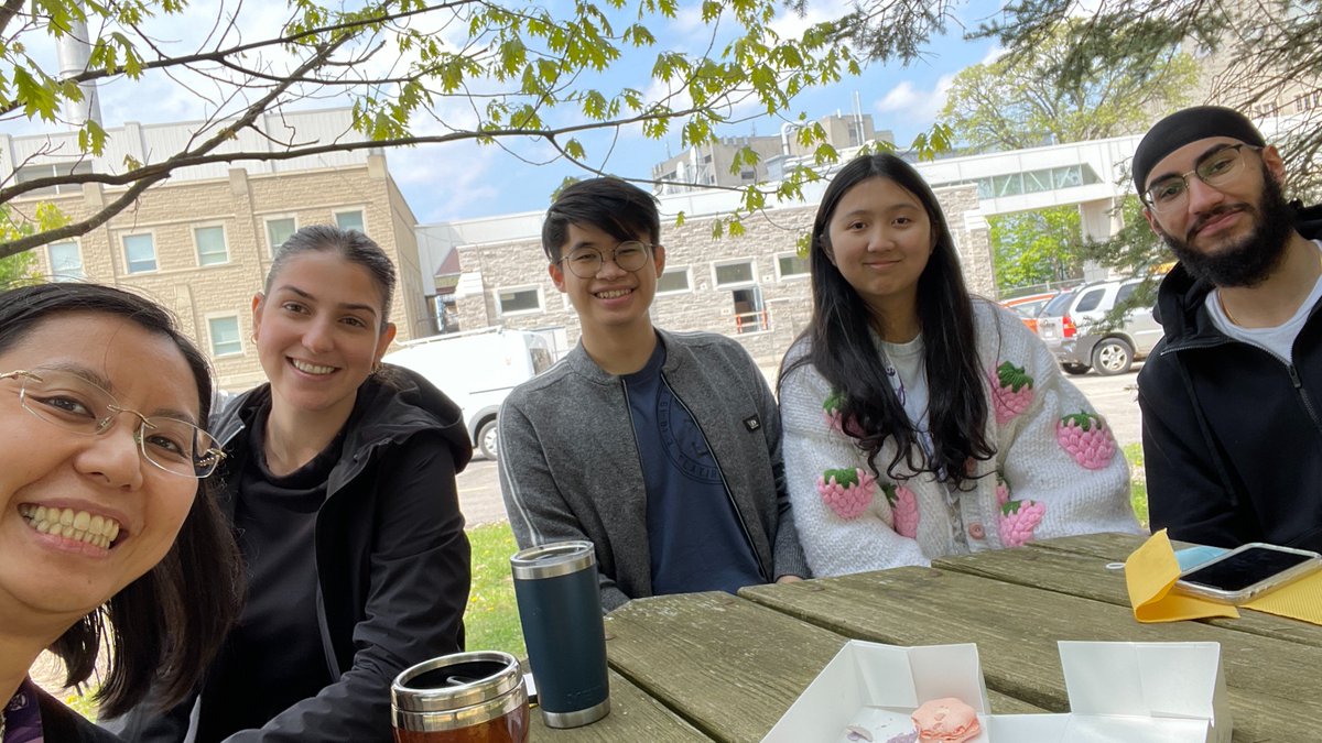 Welcome to summer students <a href="/HengliangW/">HengLiang Wu</a> and Paramveer Love to the <a href="/VBLu_Lab/">Van Lu</a>!!