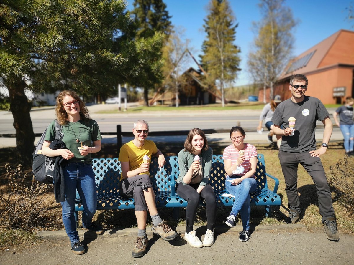 Permafrost_RS's tweet photo. It's a wrap! Team @AWI_Media is concluding the 16th #ICRSS22 @uafairbanks with some ice cream in the sun π it was an amazing week full of exciting science. Thanks for the great organization! https://t.co/3QgadqtEUS
