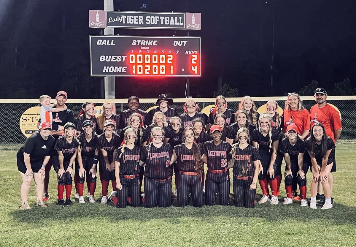 LexHS_softball's tweet photo. Our Lady Tigers are headed to the Boro! 4-2 sub-state win over Creek Wood tonight! Let’s go! State Tourn starts Tuesday! #GBR #ladyTigers https://t.co/lZsAm9EGdN