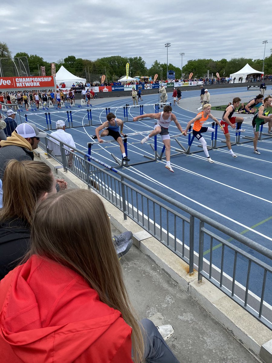 Ayden Burrow ran 15.90 in the 2A 110 High Hurdles to finish in 20th place.