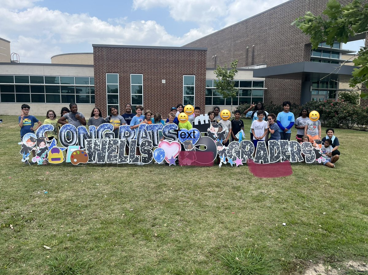 Fifth Grade Celebration fun! 🎉😎💙🌎 <a href="/CFISDWells/">Wells Elementary</a>