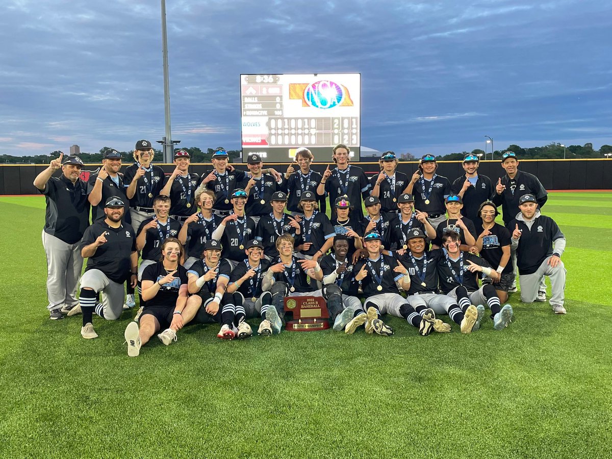 We did it. 

Class B State Champs. 

So happy for our kids. They earned it. 

It’s all about the team. 

#ENGLUE