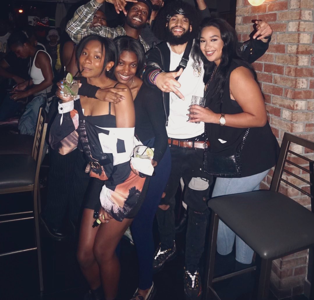 simONE_OFMYKIND's tweet photo. 5/19 THE MIX: YOUNG PROFESSIONALS MIXER

Huge success! 

What a great night!

Can’t wait to do it again! 

If you slept on me … booooooo https://t.co/oMfYOjZxlE