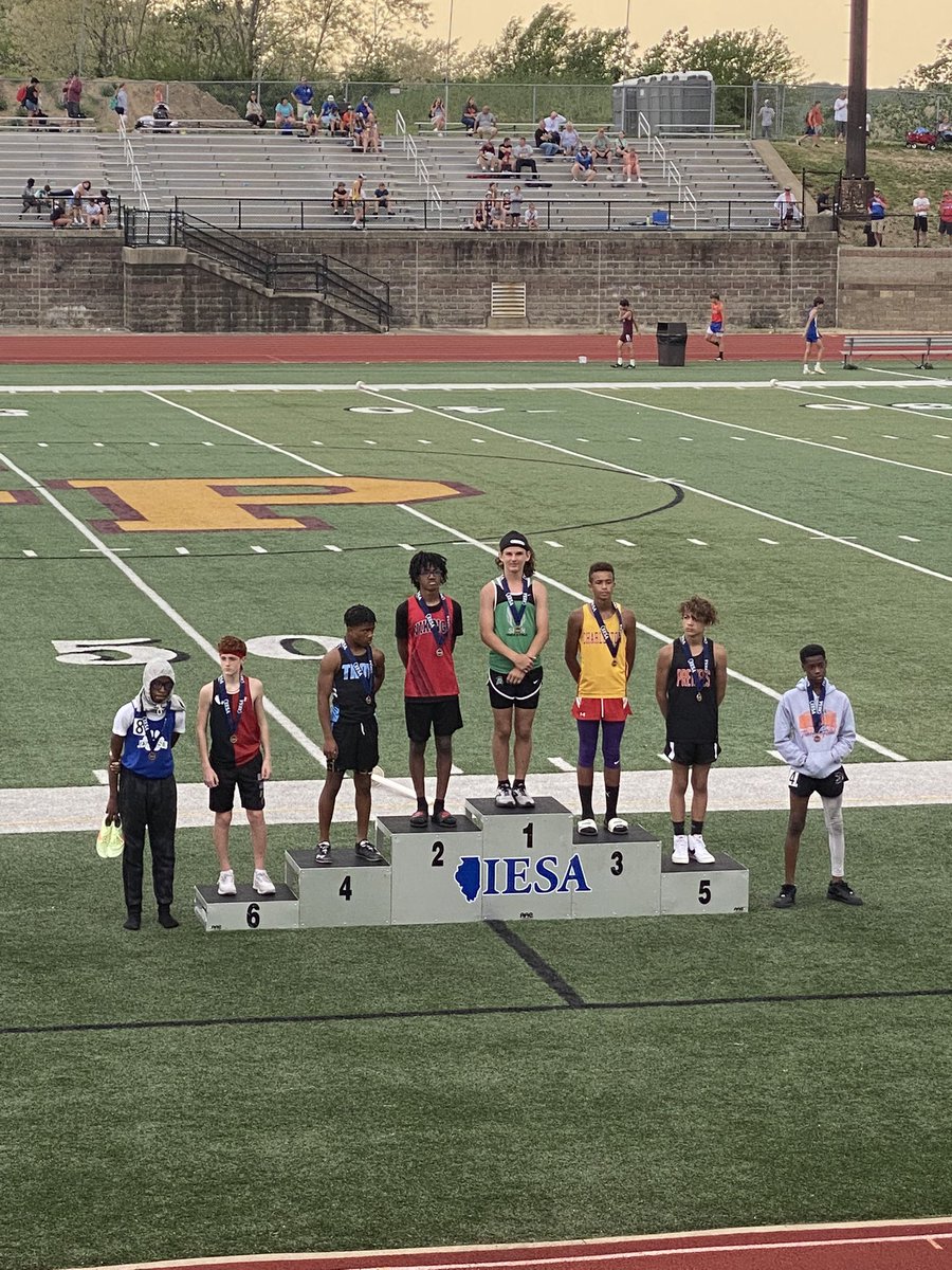 cszostak56's tweet photo. Highlight from Day 1 of the IESA State Track Meet: 7th grader, Yahzrel G, finished 2ND in the 110m hurdles! 👏🏻👏🏻 #d56achieves https://t.co/6Xv9g5SZ6F