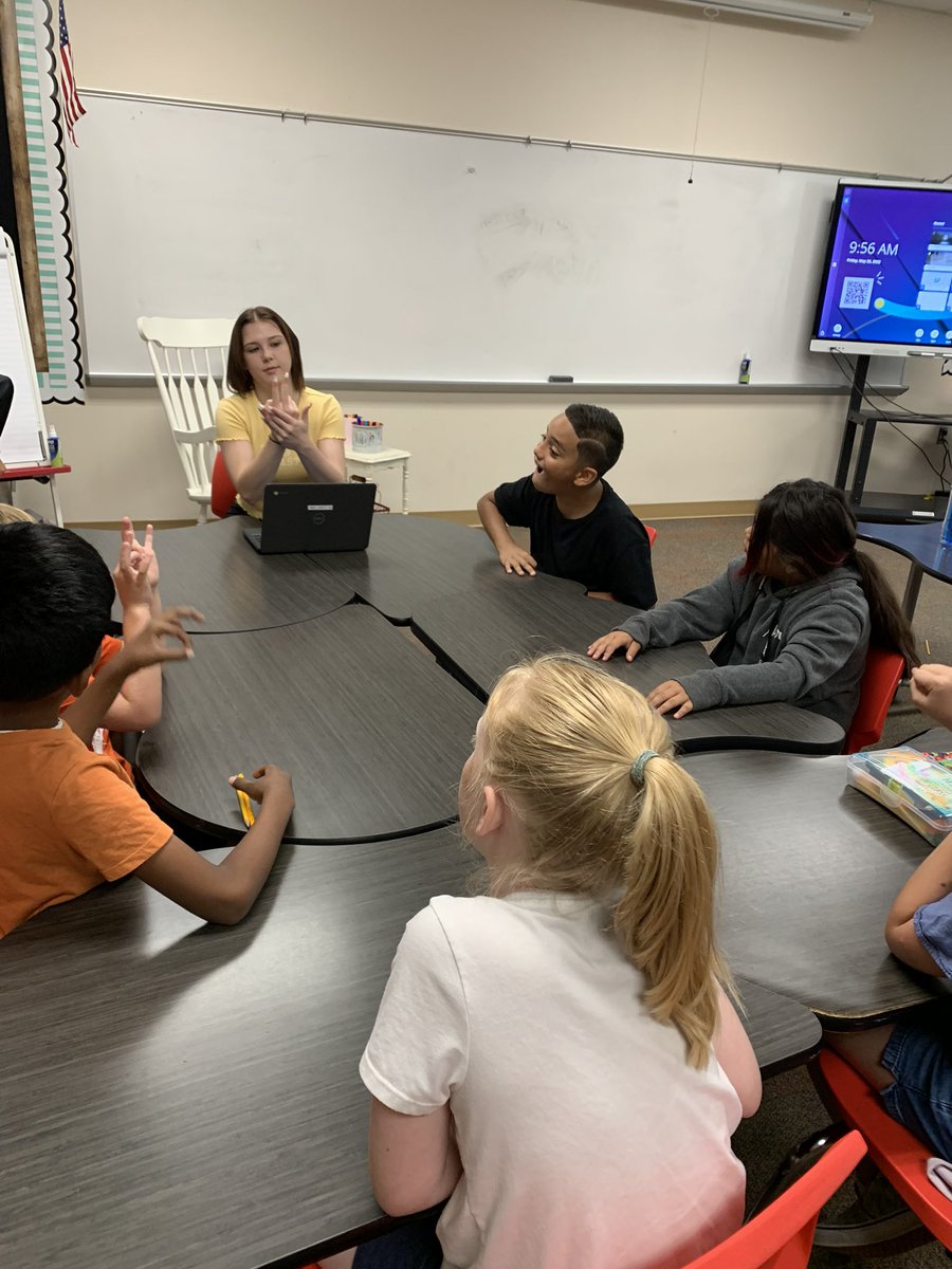 Thank you, Melissa High school students, for coming to read to our kiddos today! They loved hearing books in Spanish and learning ASL! #hmeproud