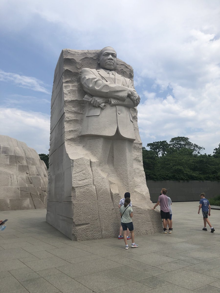 MrDomagalski's tweet photo. AWESOME Day 2 in Washington DC with our 8th grade students &amp; parents.  Capitol group picture, White House photos, Memorials: Jefferson, Washington, FDR, MLK, Smithsonian museums, Smokey Glen Farms outdoor games &amp; fun! (Photo credits to several parents)
 #SCMSrocks https://t.co/VrviqAFYOR