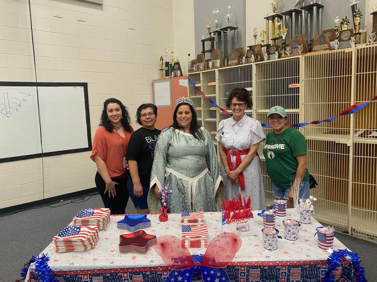 aarich411's tweet photo. Here they are!! #parentsmakeadifference https://t.co/RCMNHEYVeE