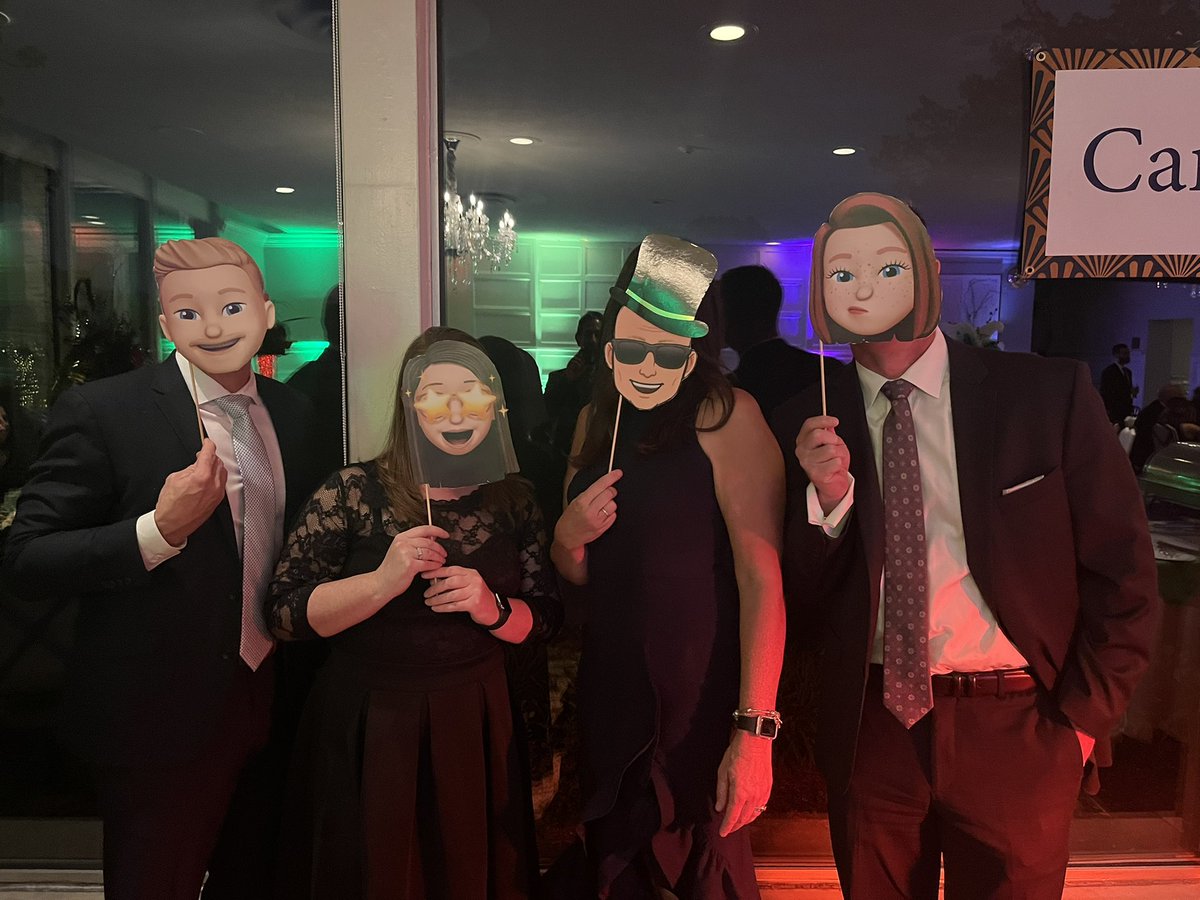 snazzysales's tweet photo. Fantastic time at the Masquerade Gala 2022 @methodist_hosp @snazzysales #masqueradegala #methodisthealthfoundation https://t.co/ll8THafO2x