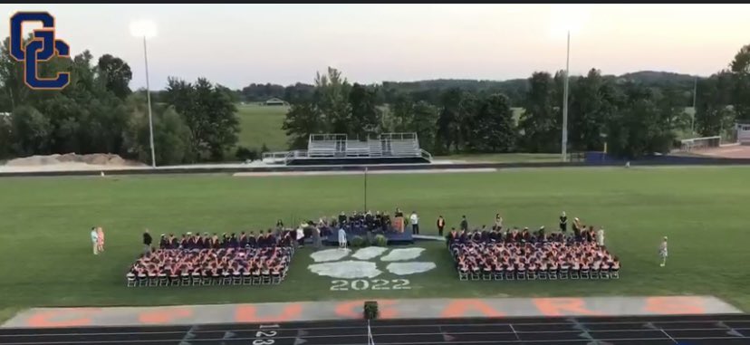 DeckerKaylor's tweet photo. And that’s a wrap! #Classof2022 #WeOut #GCHS https://t.co/vX6x1vHffZ