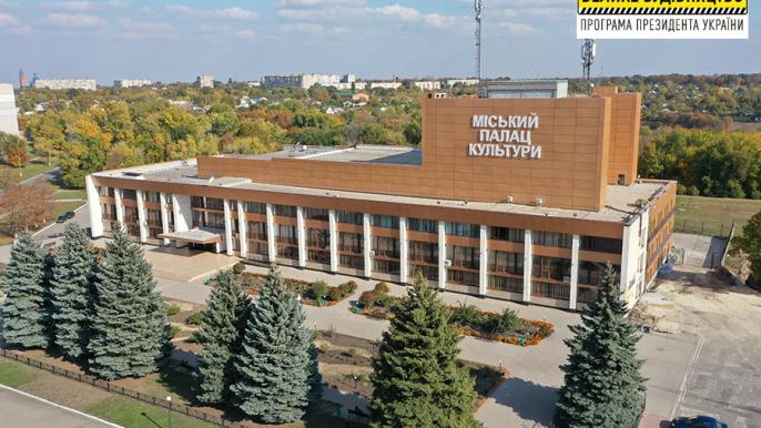 belbiy's tweet photo. @Ukraine66251776 Yes comrad, this totaly looks like regionel commad office. https://t.co/M5hL3MDEGT