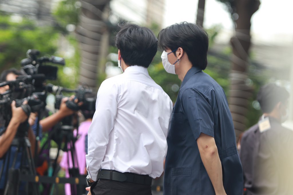 mois_tren's tweet photo. 𝙄 𝙜𝙤𝙩 𝙮𝙤𝙪𝙧 𝙗𝙖𝙘𝙠 ♾️ #บวงสรวงกลรักรุ่นพี่ 
#yinyin__anw #warwanarat https://t.co/ZEkbuSuLl3