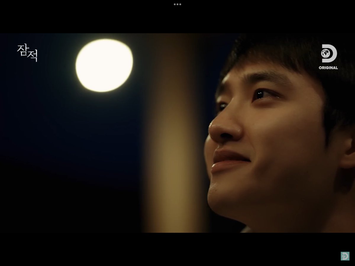 king_sehun94's tweet photo. when kyungsoo was asked how he wants to be shown in Off the Grid, he wants it to be just as himself because he has always viewed himself as more of a singer &amp; actor, however “in the last decade since my debut, I am showing who I really am here”

and he became teary eyed 🥺 https://t.co/0fRLg4crab