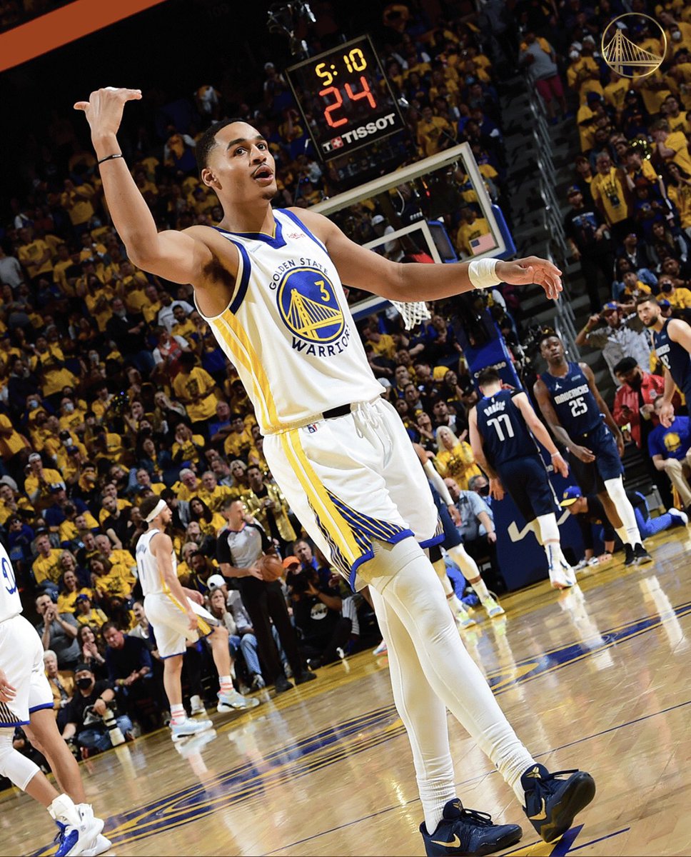 Steph and JP in the 4th quarter against Dallas:

Steph:
• 10 points
• 4-4 FG
• 1-1 3PT
• 1-1 FT

Poole:
• 12 points
• 2-3 FG 
• 1-1 3PT
• 7-7 FT

Warriors up 2-0