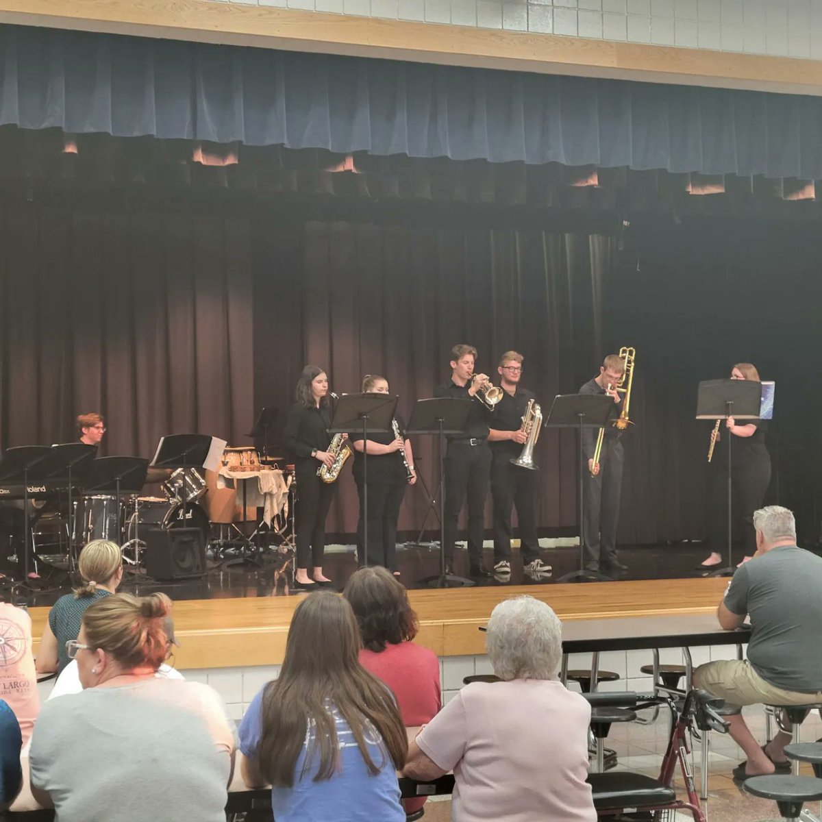 MidviewHSBand tweet media