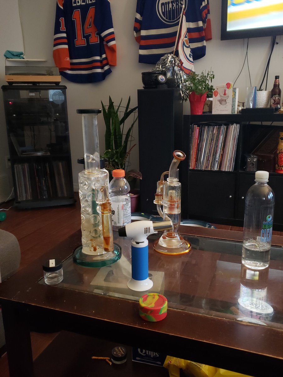 godofgrind's tweet photo. @codyw9 I'll join you #BongRips
#DabsForDays #LetsGetHigh https://t.co/7cWbdGFAIT