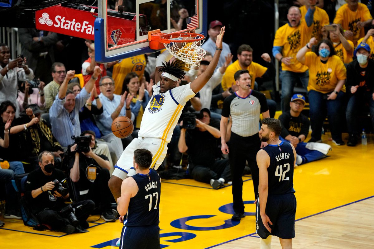 kirkgoldsberry's tweet photo. The Kevon Looney game

- First career 20-point game
- Held the Mavericks to 1-for-11 shooting as primary defender
- Held Luka Doncic to 0-for-3 shooting as primary defender https://t.co/MkaR8VxIFP