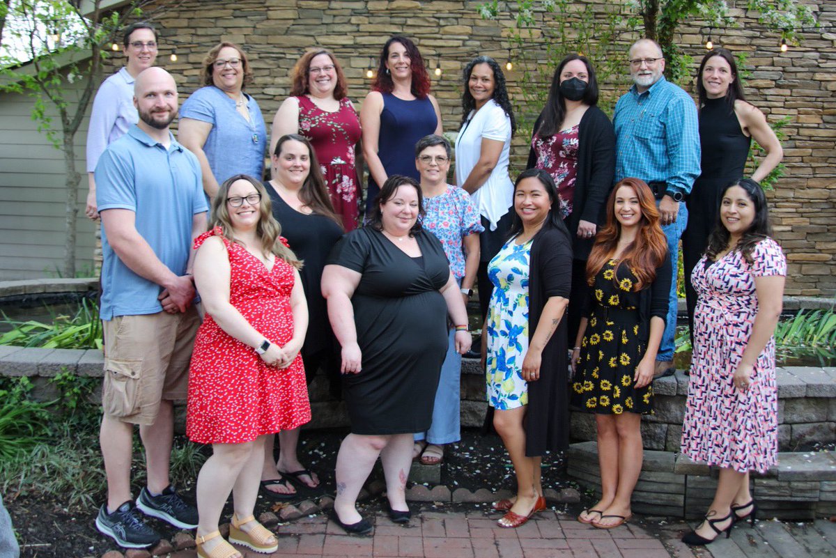 HeimbackMurdie's tweet photo. Introducing the first 16 doctors of #ubdsw1 cohort 1 to successfully finish @UBSSW #dsw!! Amazing group of people. 16 started, 16 finished. The power of #teamwork and #support! Congrats class of 2022! https://t.co/NpLR2lf5wp