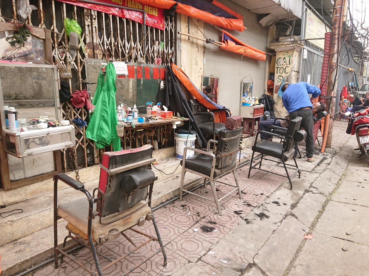 ハノイ 街角風景 毎週 スタッフの持ち回りでお届けする ハノイ 街角風景 今週は ベトナム人スタッフのnguyen 22 05 28