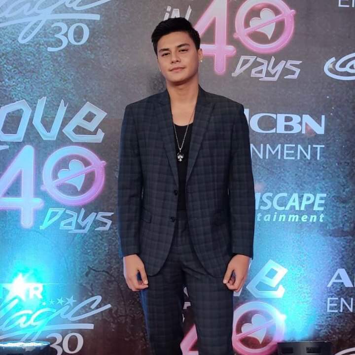 r2warriorsofc's tweet photo. Ronnie Alonte as Edward Montemayor

#LoveIn40Days ngayong May 30 na, 10 pm!!! https://t.co/mOVDTNox6K